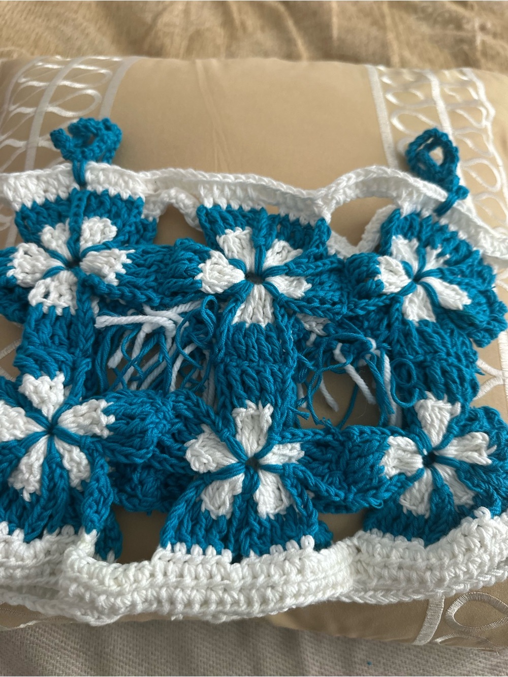 Kids Crochet Floral Tank Top - White & Teal